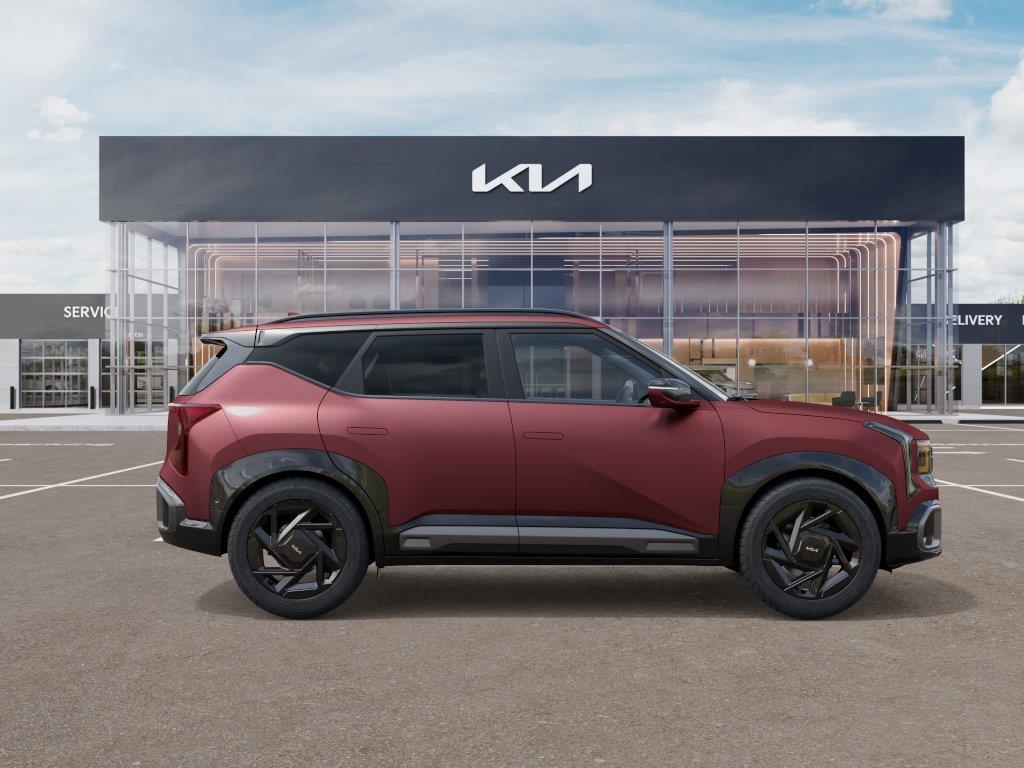 Vehicle photo 7
