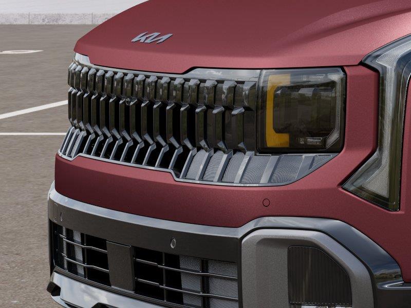 Vehicle photo 12