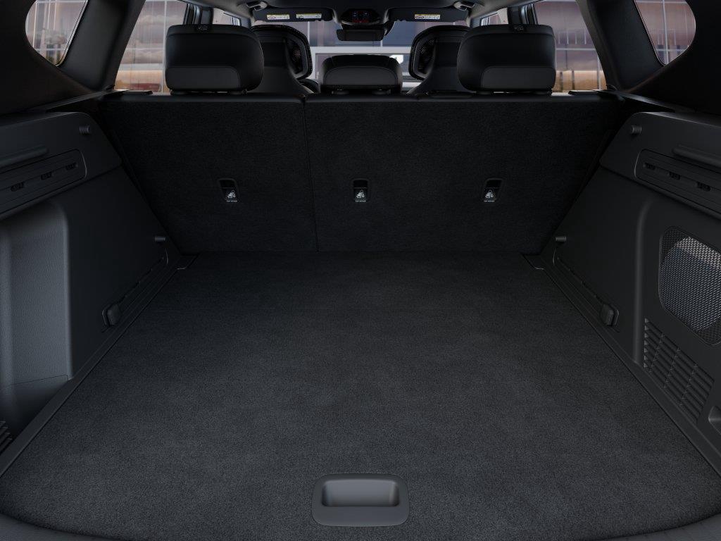 Vehicle photo 19