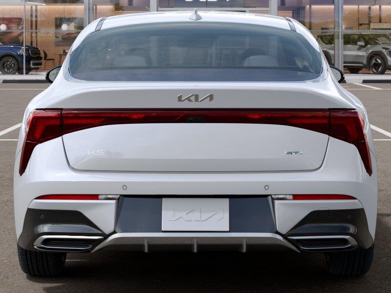 Vehicle photo 13