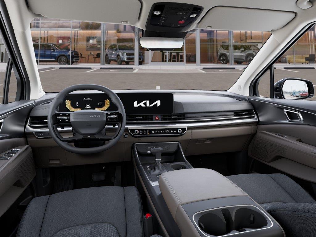 Vehicle photo 14