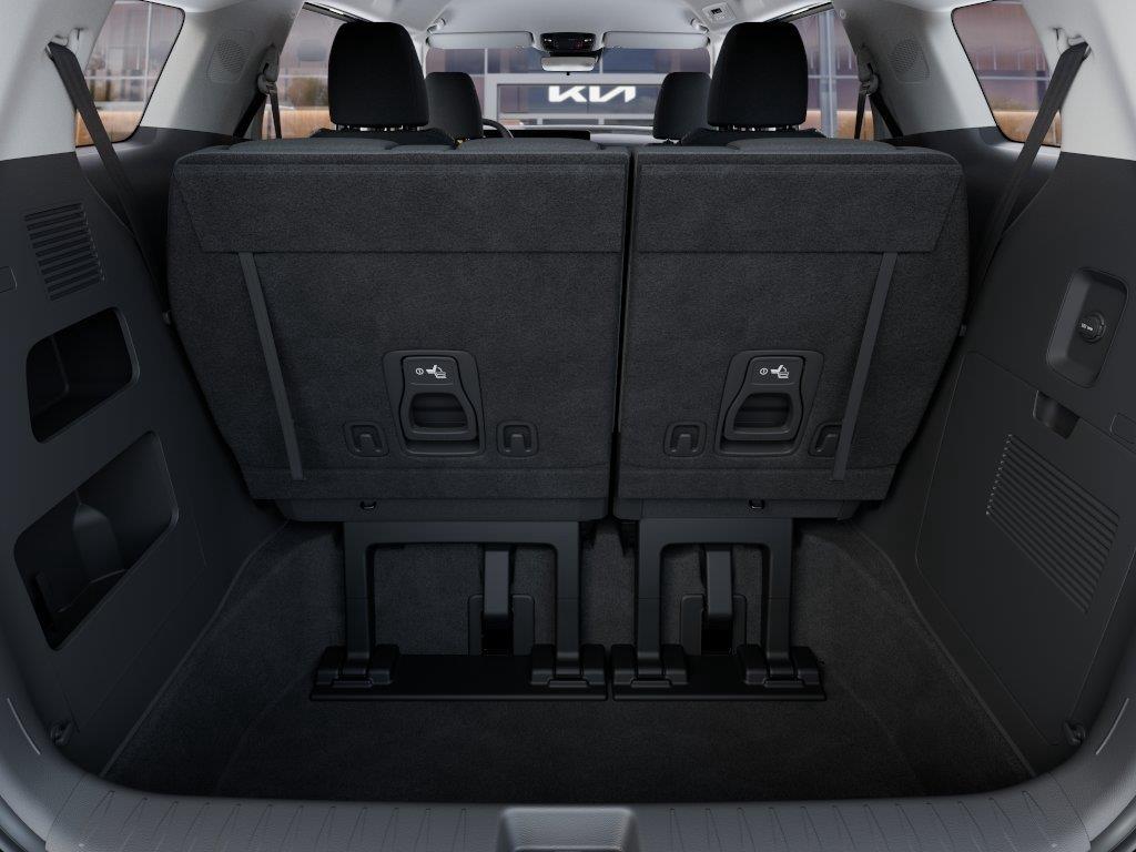 Vehicle photo 19