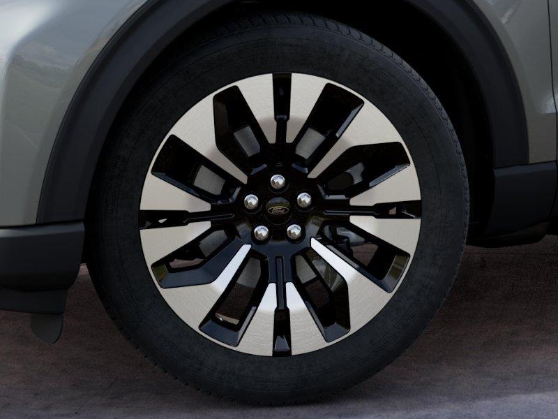 Vehicle photo 19