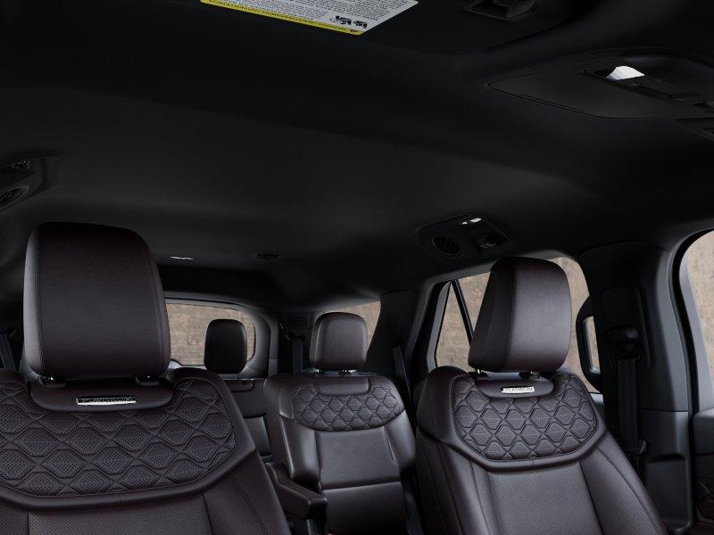 Vehicle photo 22