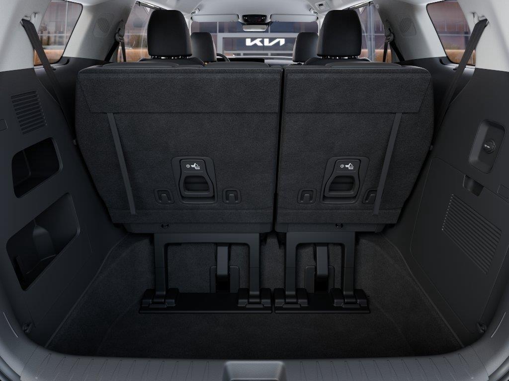Vehicle photo 19