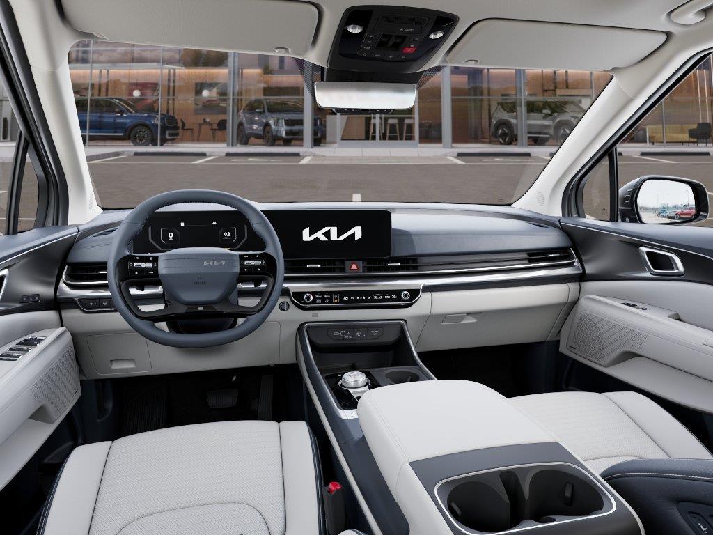 Vehicle photo 14