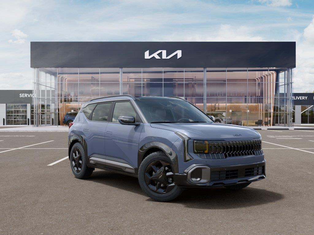 Vehicle photo 8