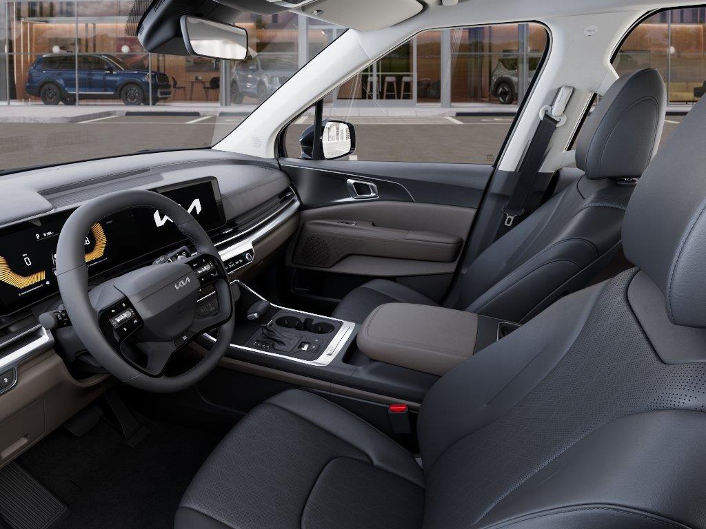 Vehicle photo 17