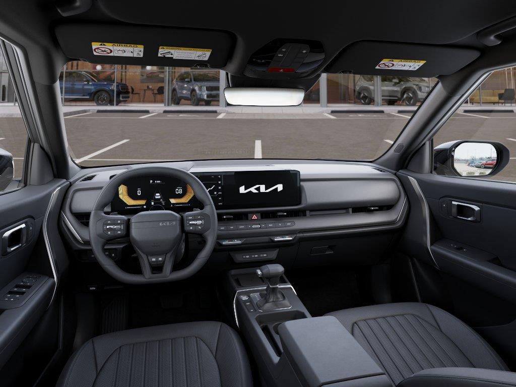 Vehicle photo 14
