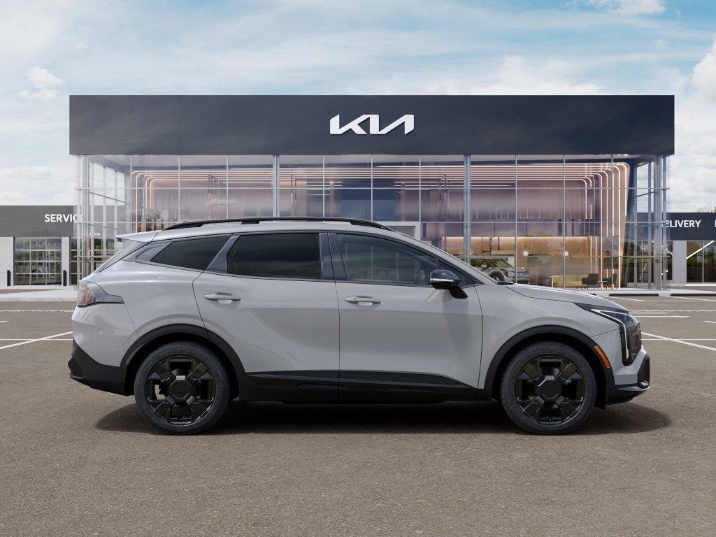 Vehicle photo 7