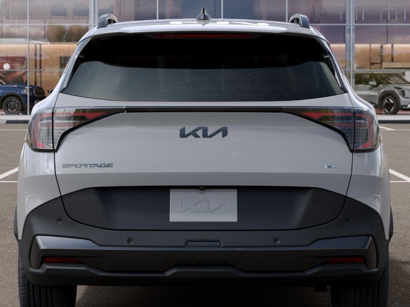 Vehicle photo 13