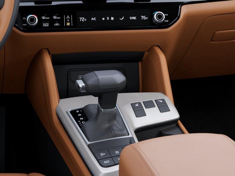 Vehicle photo 23