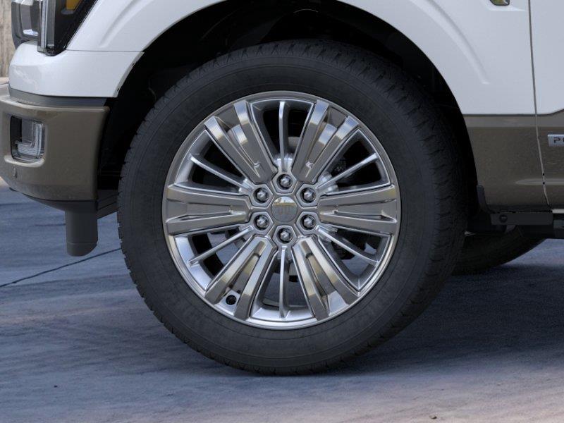 Vehicle photo 19