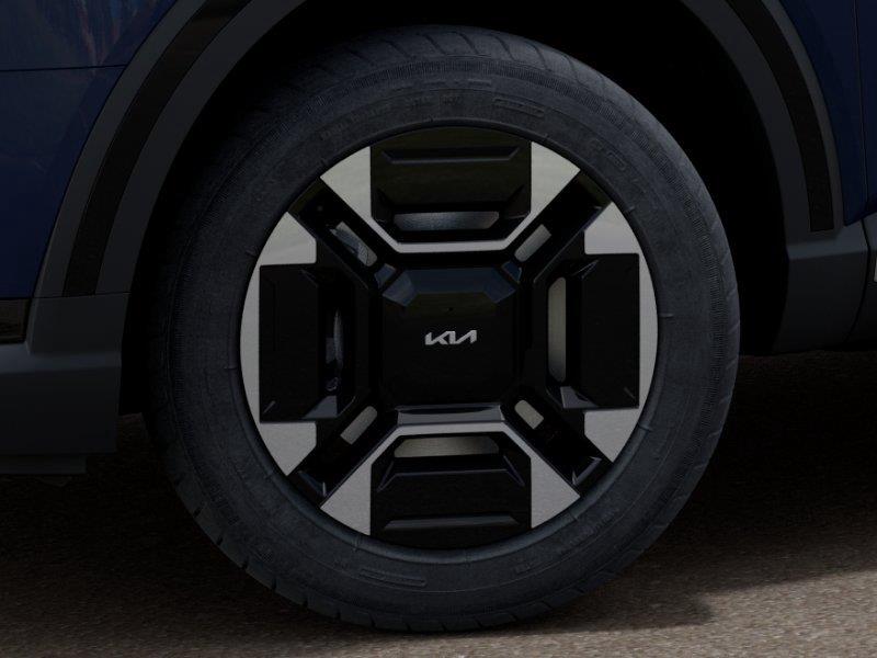 Vehicle photo 9