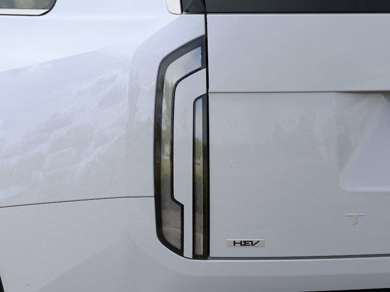 Vehicle photo 11