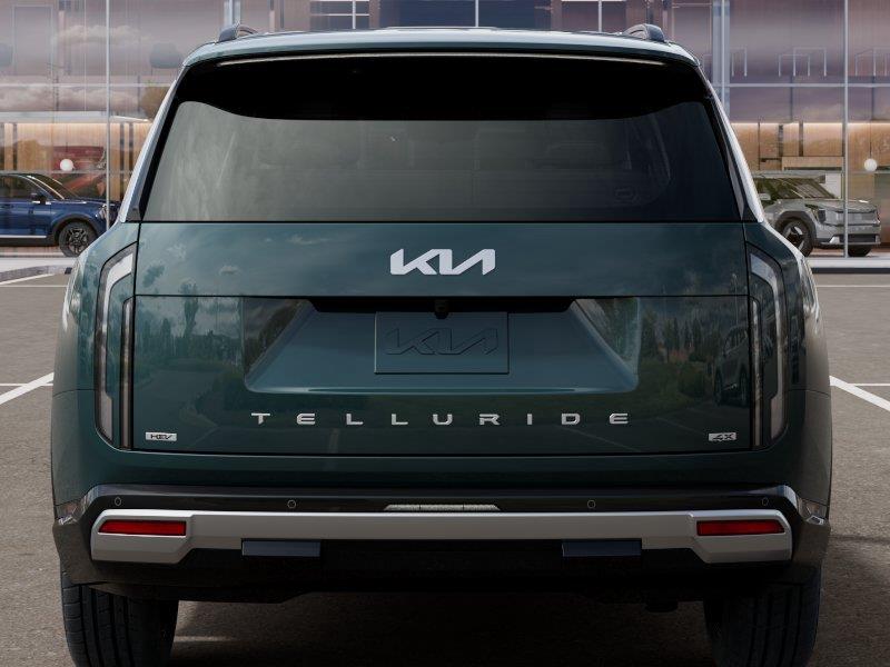 Vehicle photo 13