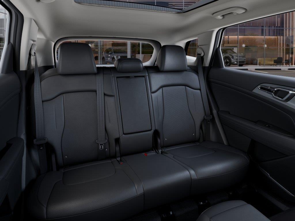 Vehicle photo 16