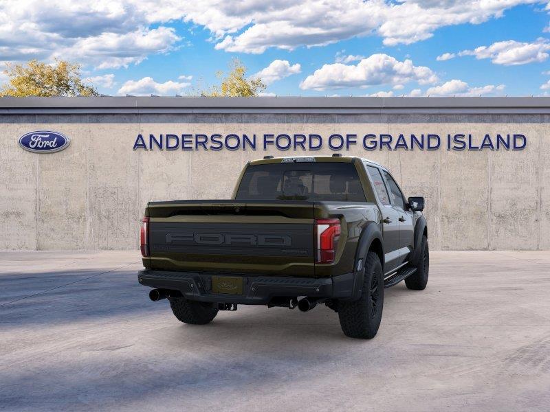 Vehicle photo 8