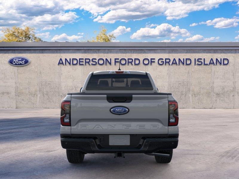 Vehicle photo 5