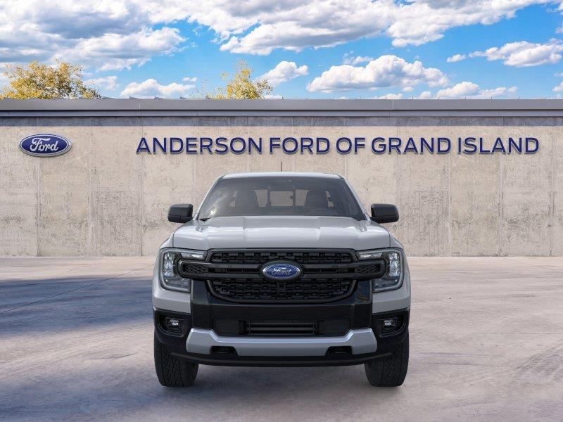 Vehicle photo 6