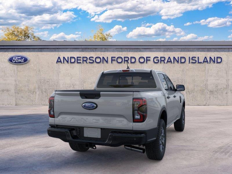 Vehicle photo 8