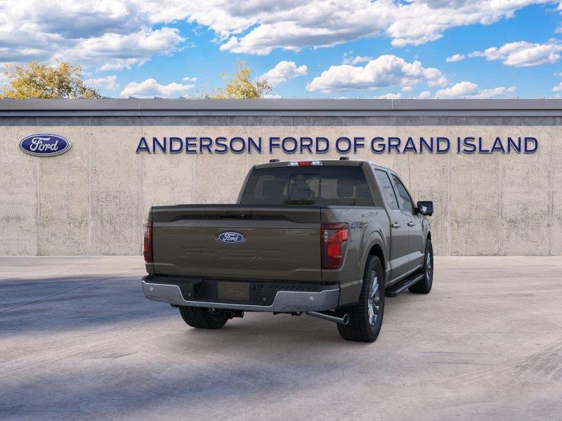 Vehicle photo 8