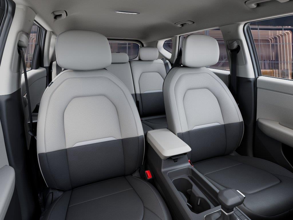 Vehicle photo 15