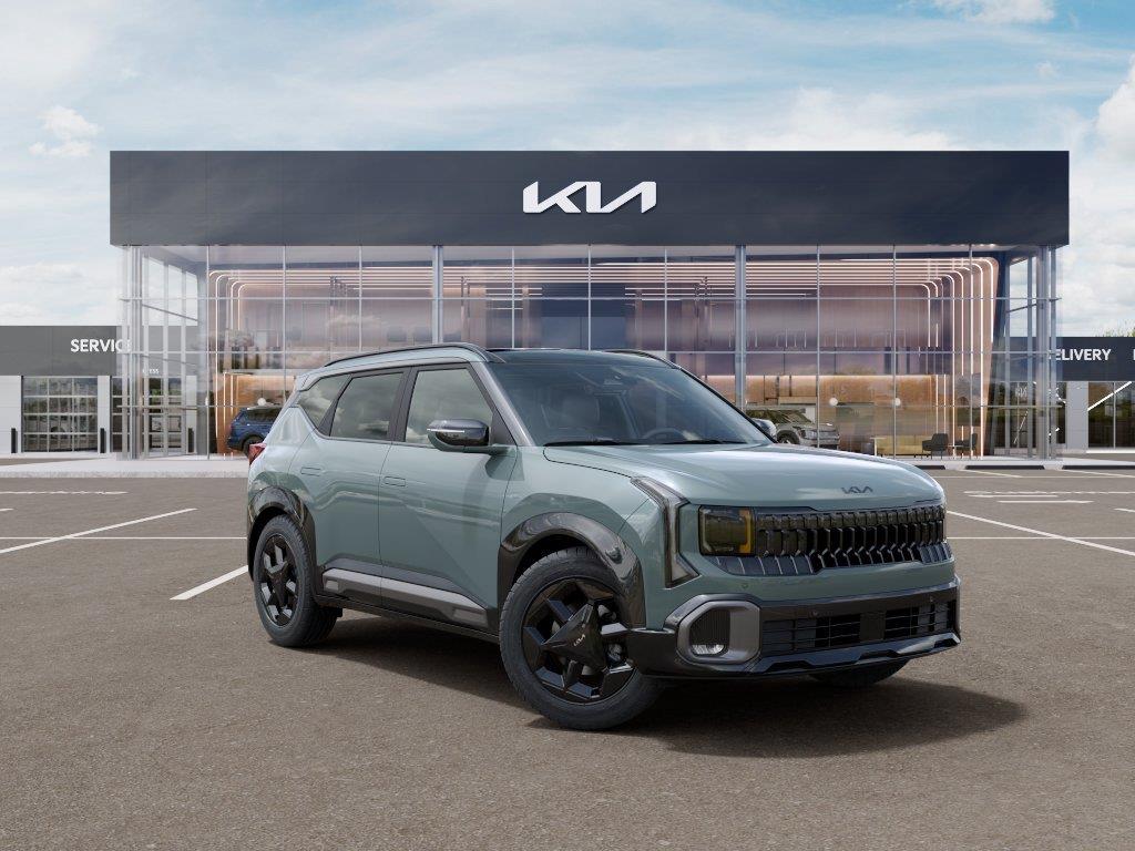 Vehicle photo 8