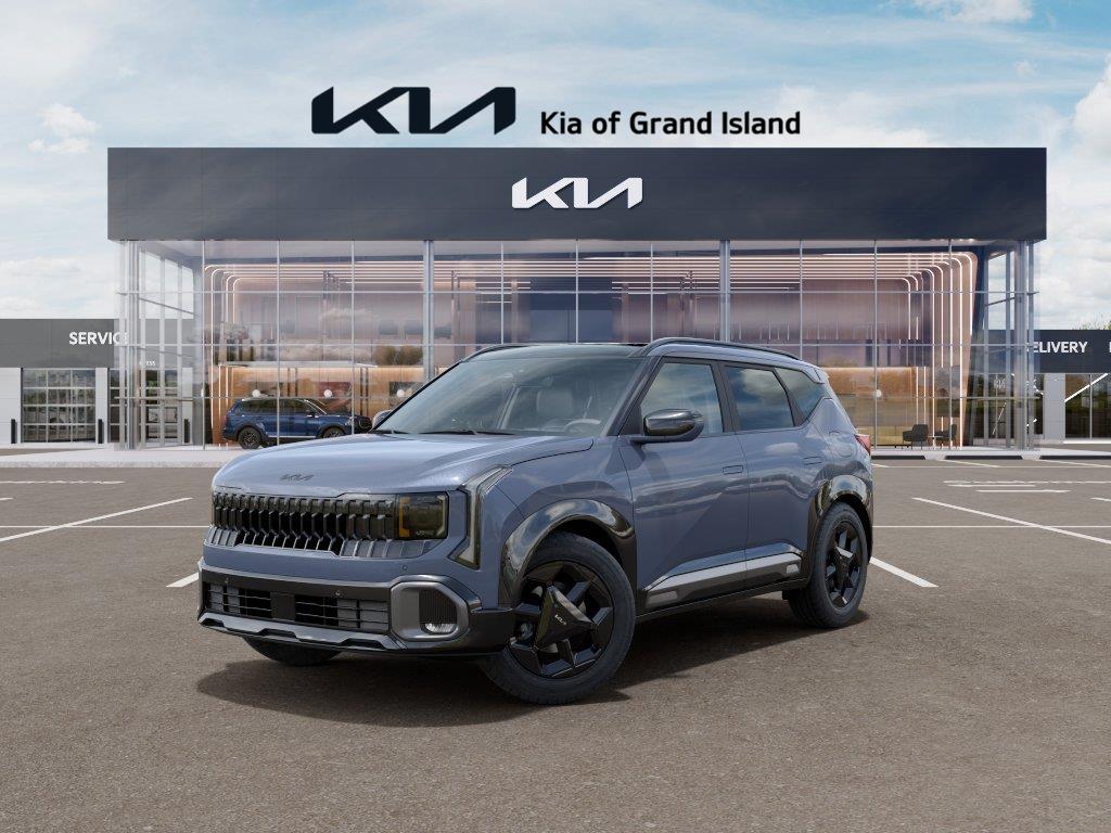 Pale Gray 2027 Kia Seltos SUV / Crossover All-Wheel Drive Continuously Variable Transmission
