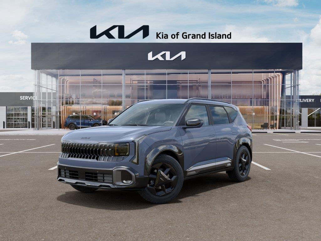 Pale Gray 2027 Kia Seltos SUV / Crossover All-Wheel Drive Continuously Variable Transmission