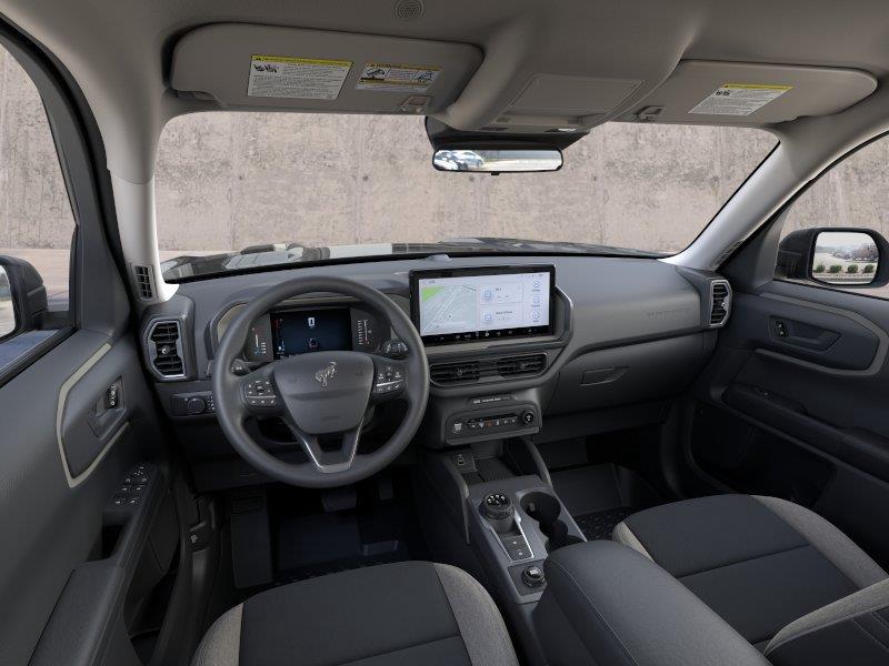 Vehicle photo 9