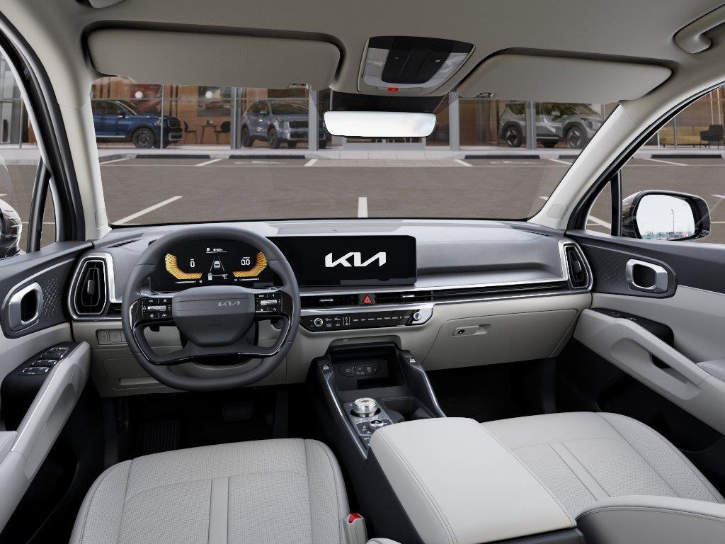 Vehicle photo 14