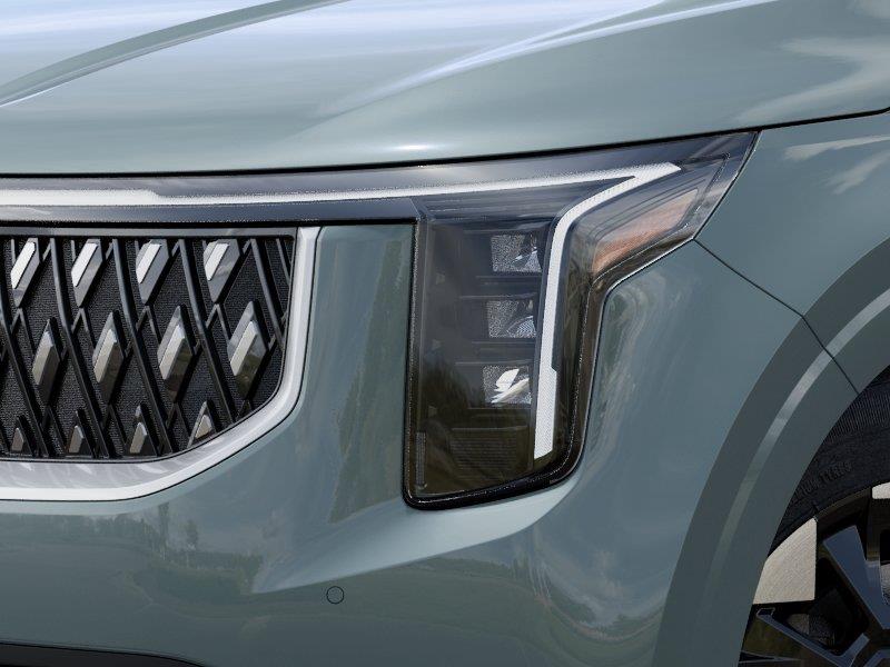 Vehicle photo 10