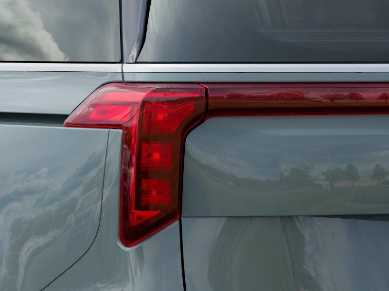 Vehicle photo 11
