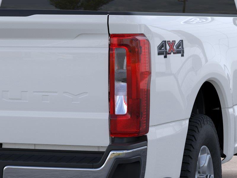 Vehicle photo 21