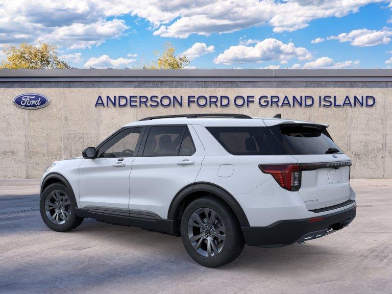 Vehicle photo 4