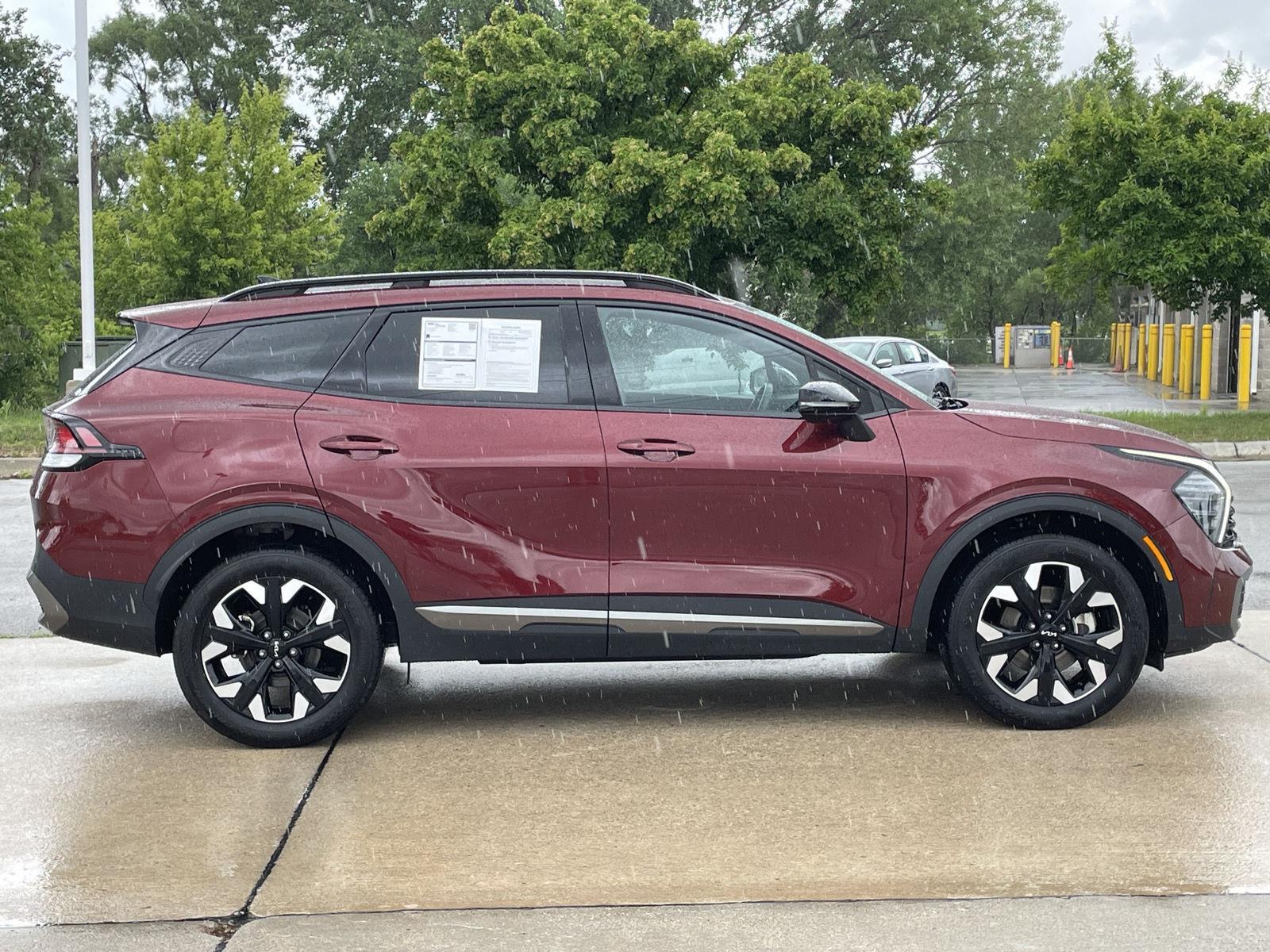 Vehicle photo 6