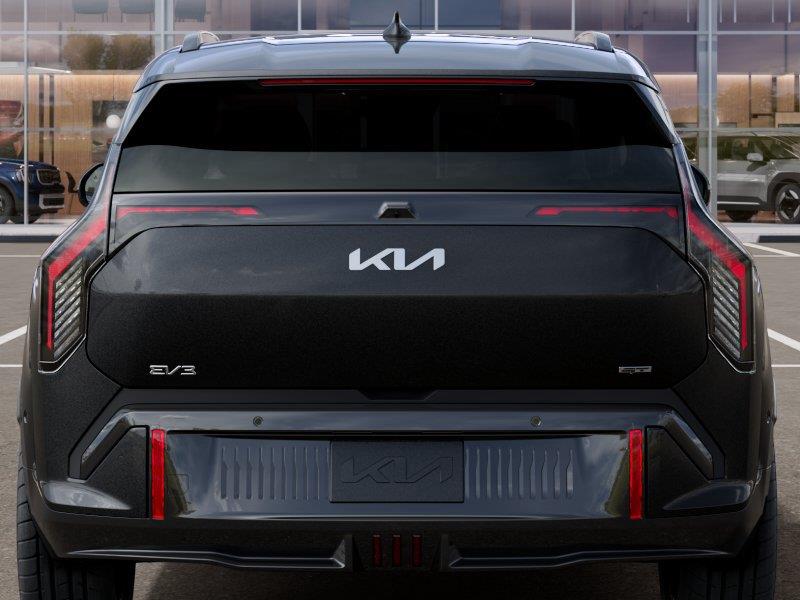 Vehicle photo 13