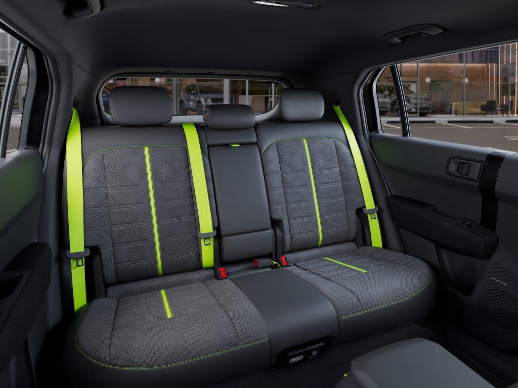 Vehicle photo 16