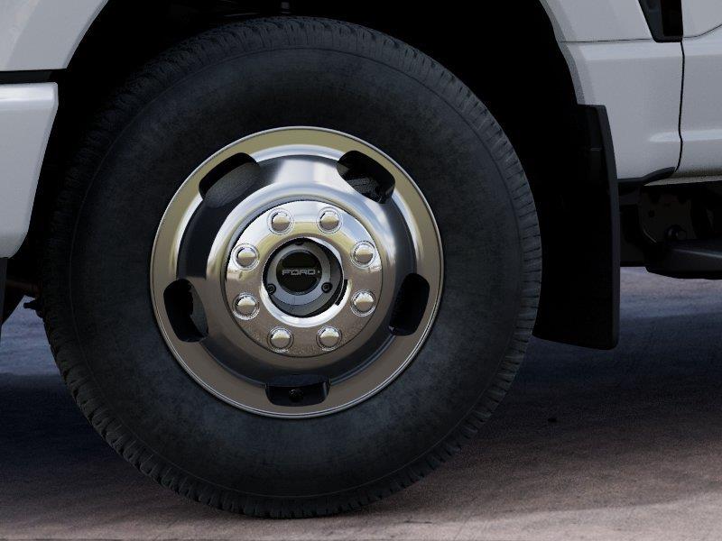 Vehicle photo 19