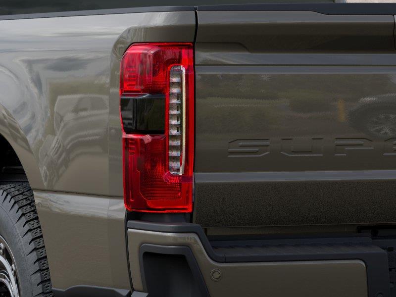 Vehicle photo 21