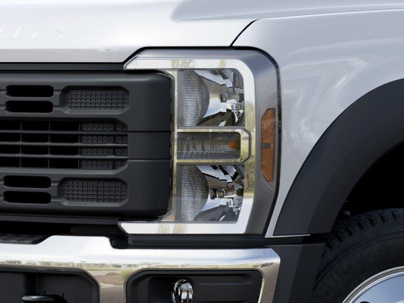 Vehicle photo 18