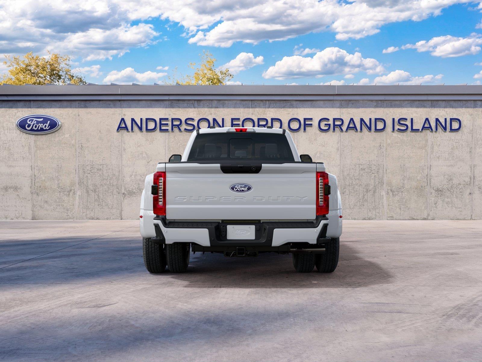 Vehicle photo 7