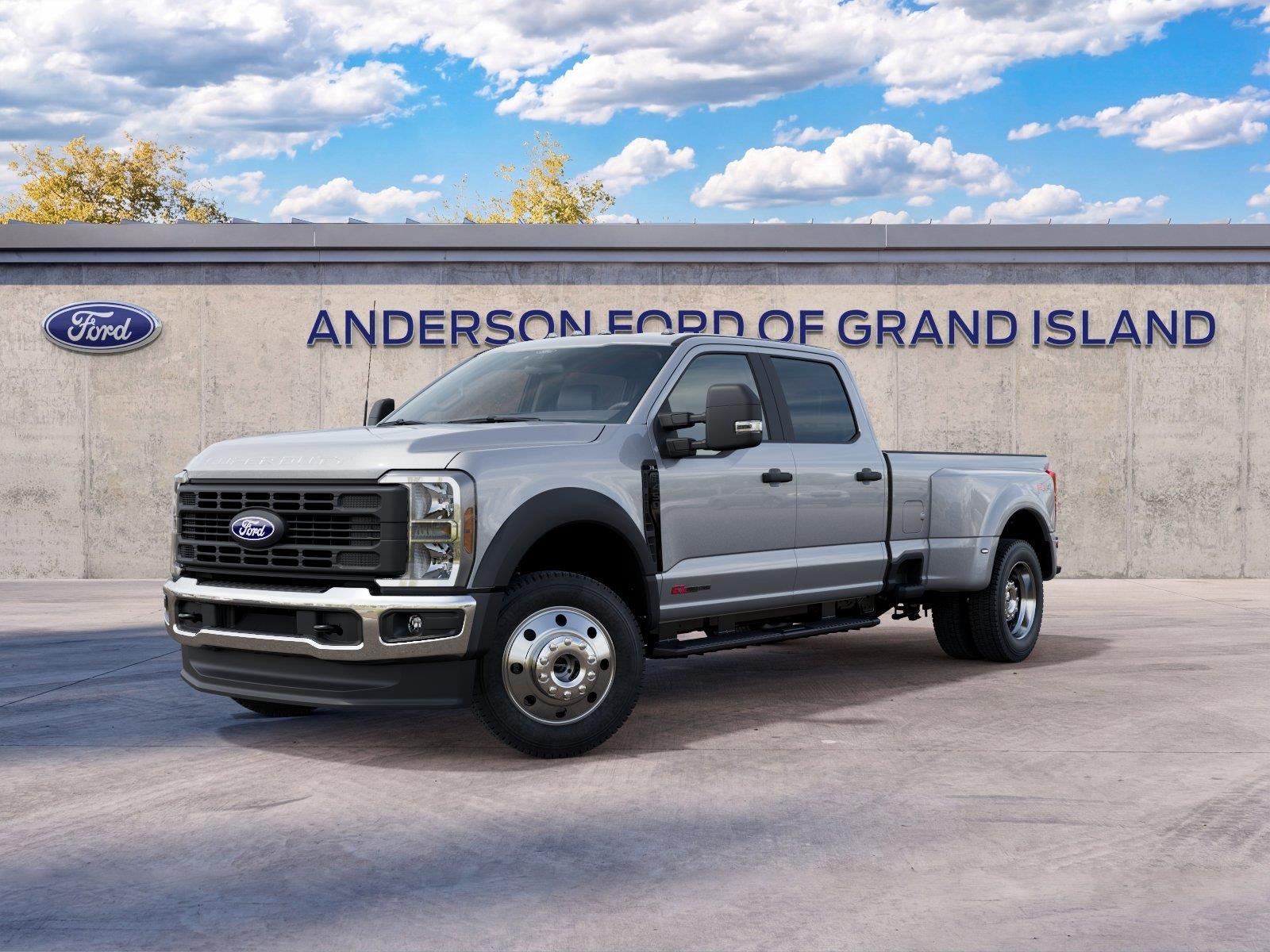 Vehicle photo 2