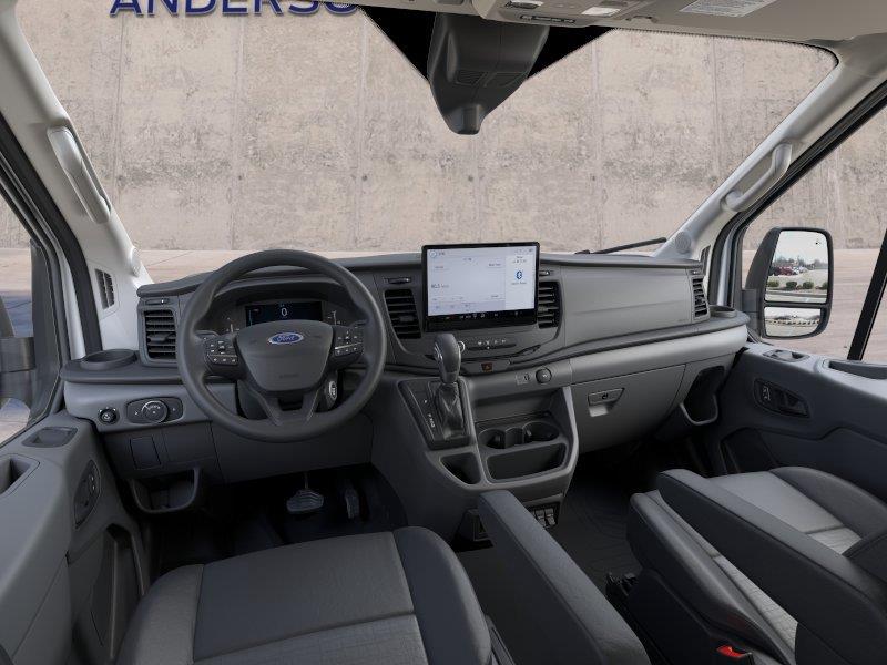Vehicle photo 9