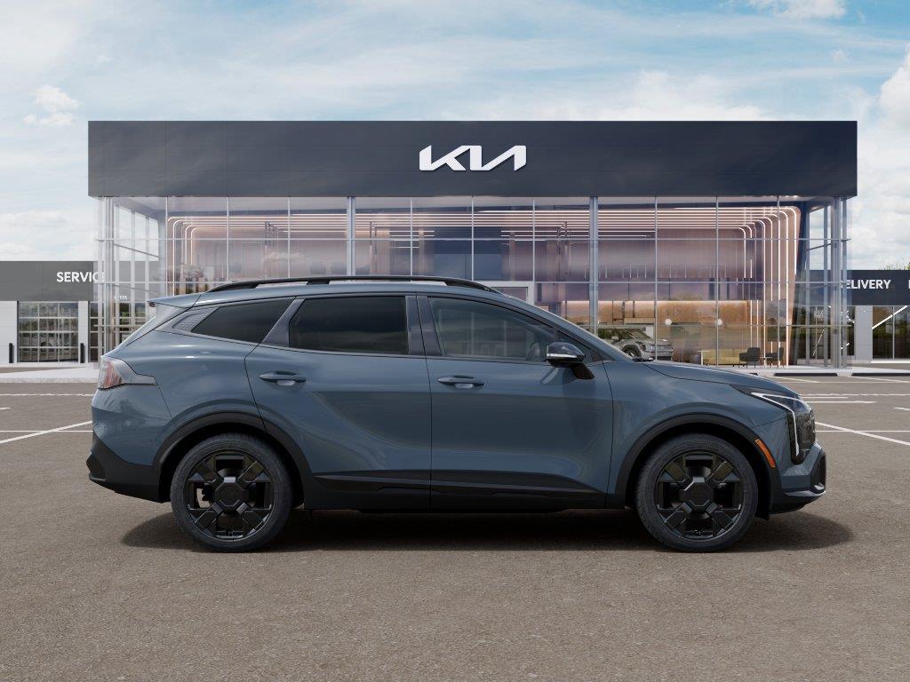 Vehicle photo 7