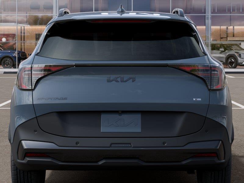 Vehicle photo 13
