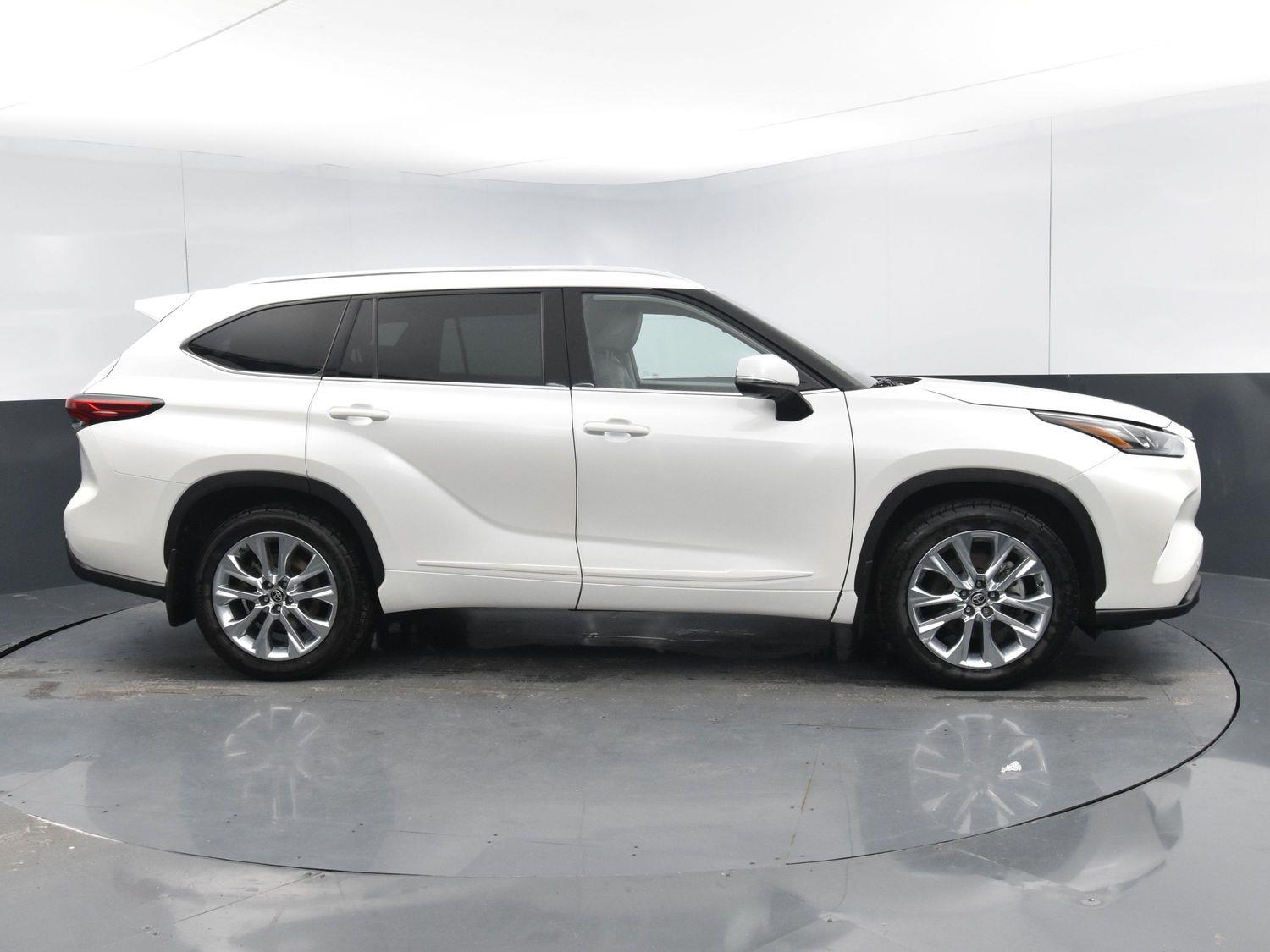 Used 2020 Toyota Highlander Limited Sport Utility for sale in Grand Island NE