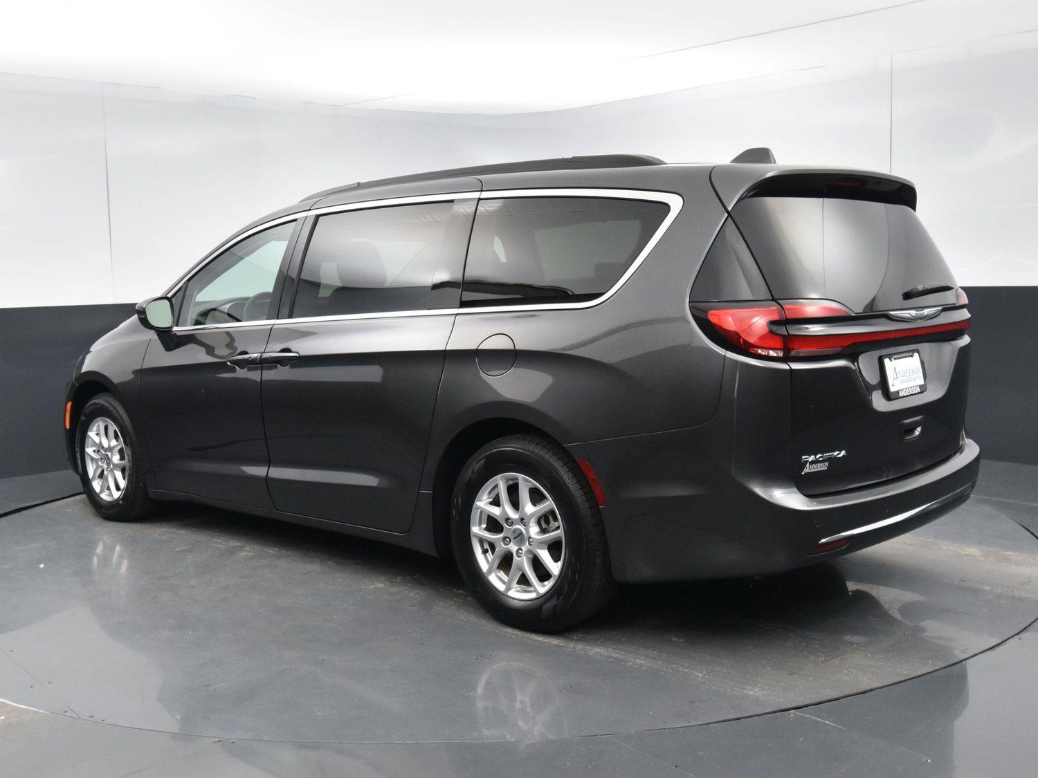 Used 2022 Chrysler Pacifica Touring L Minivans for sale in Grand Island NE