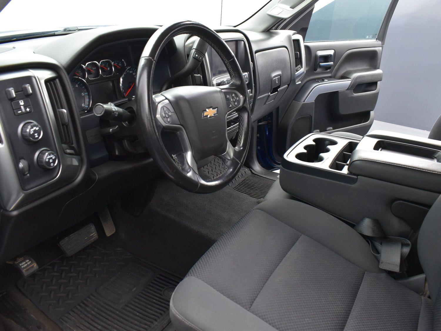 Used 2018 Chevrolet Silverado 1500 LT Crew Cab Truck for sale in Grand Island NE
